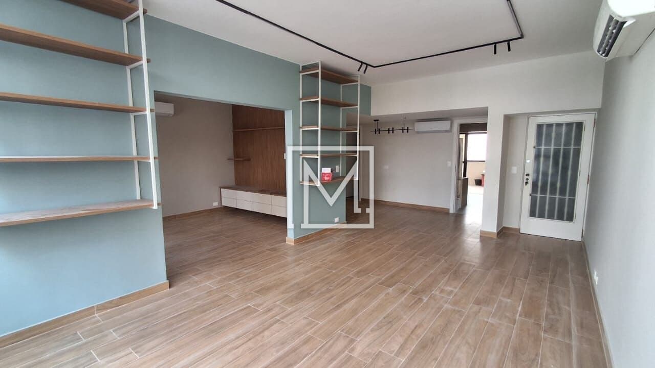 APARTAMENTO 3 QUARTOS COM 1 SUITE E UM REVERTIDO, COM UMA VAGA DE GARAGEM.