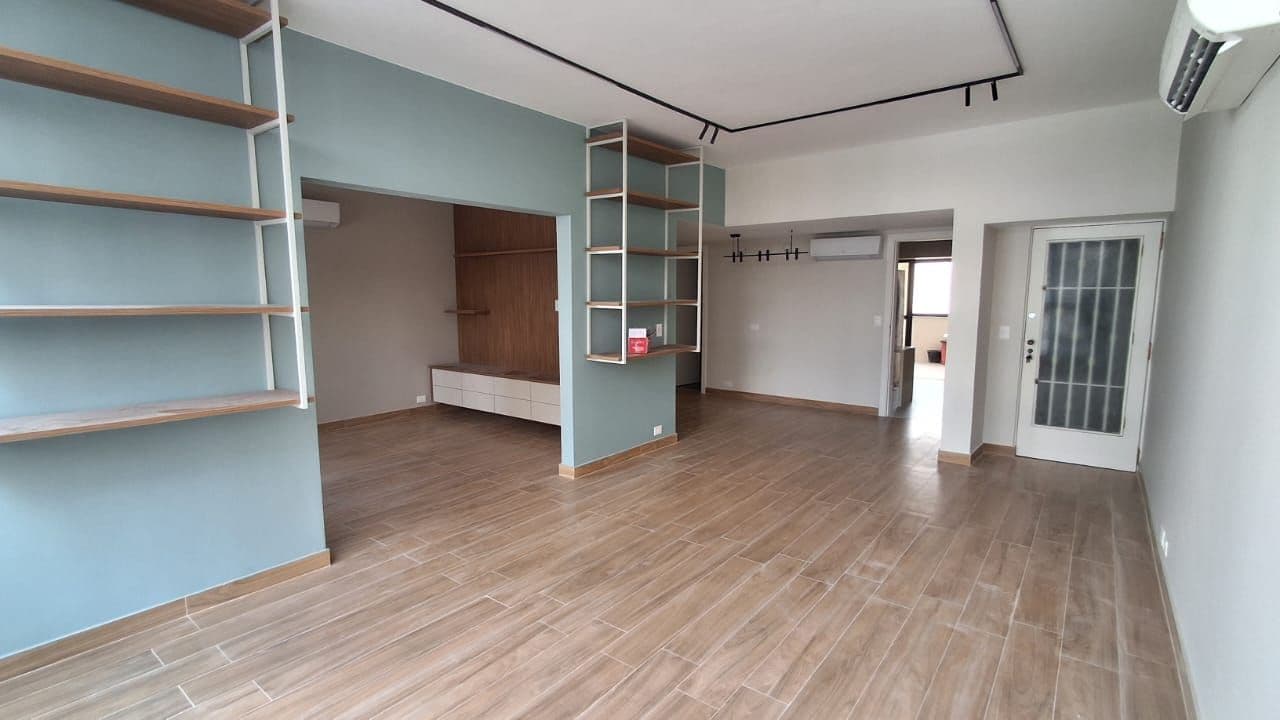 APARTAMENTO 3 QUARTOS COM 1 SUITE E UM REVERTIDO, COM UMA VAGA DE GARAGEM.