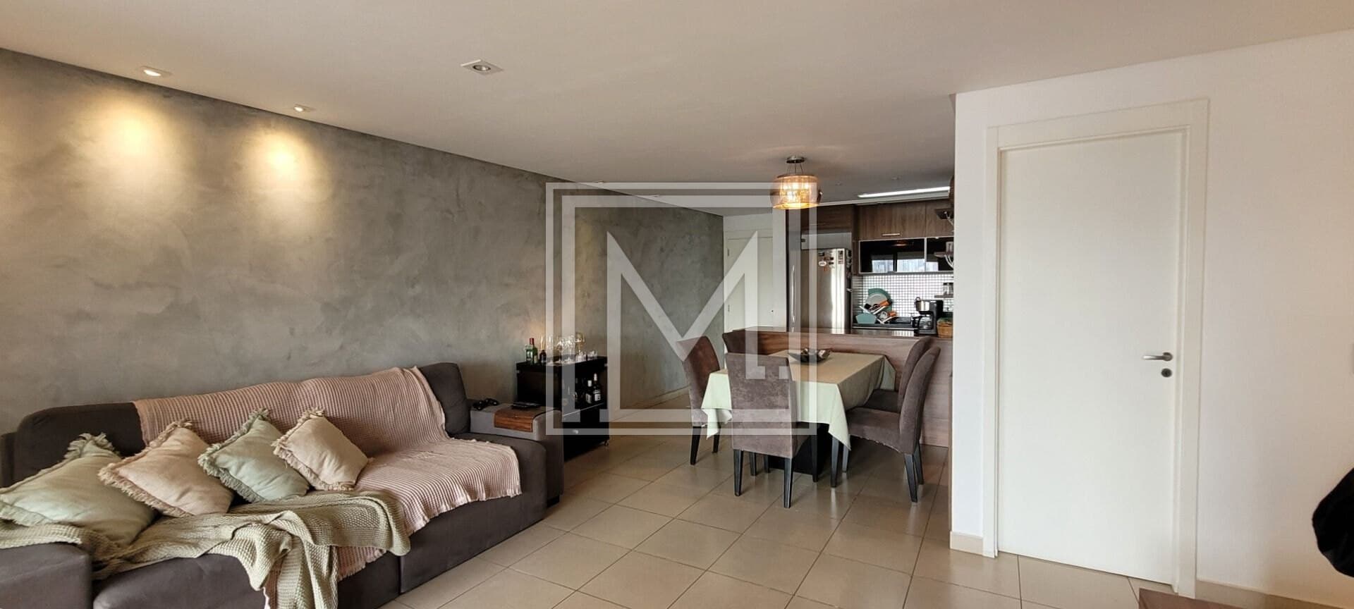APTO REFORMADO COM SALA ESTENDIDA — foto 2 de 29