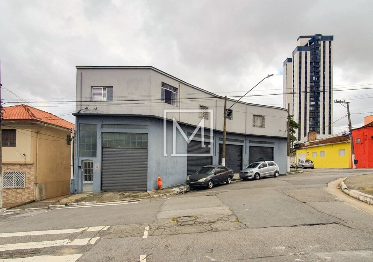 Galpão Comercial com 240m² para Locação no Moinho Velho – Excelente Localização e Visibilidade