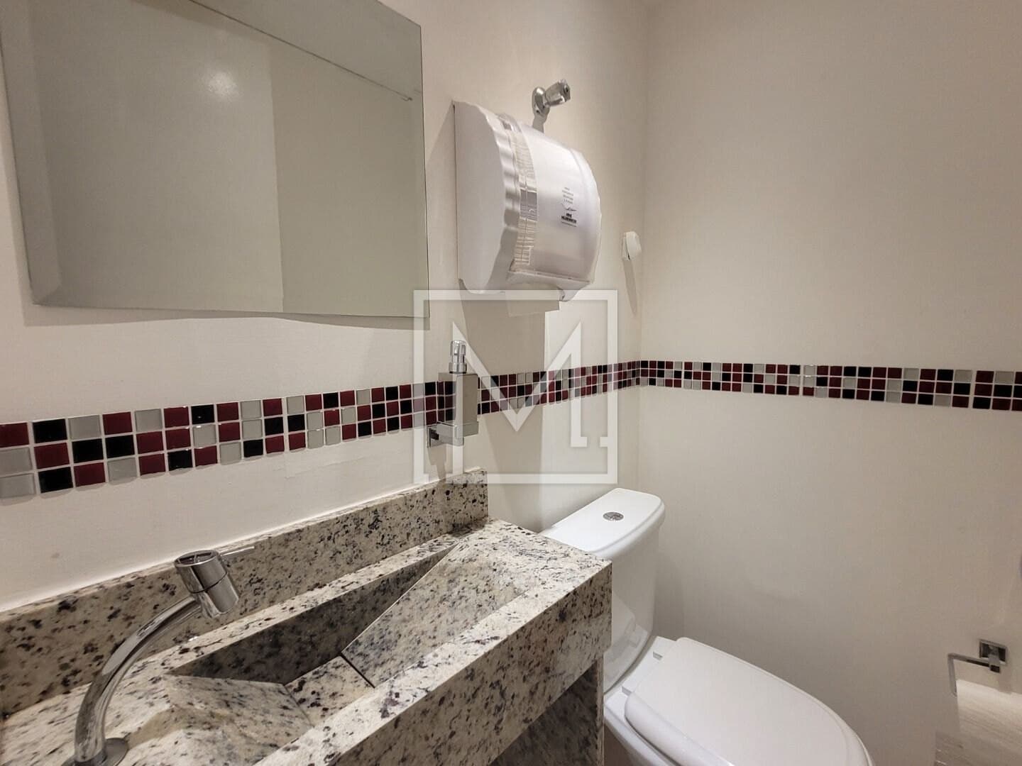 SALA CONJUGADA PREPARADA PARA ATENDIMENTO NA ÁREA DA SAÚDE — foto 4 de 26