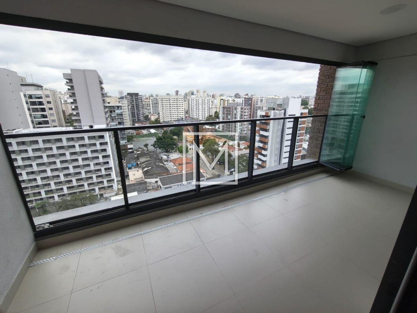 Apartamento com 1 dormitório para alugar, 55 m² – Indianópolis – São Paulo/SP