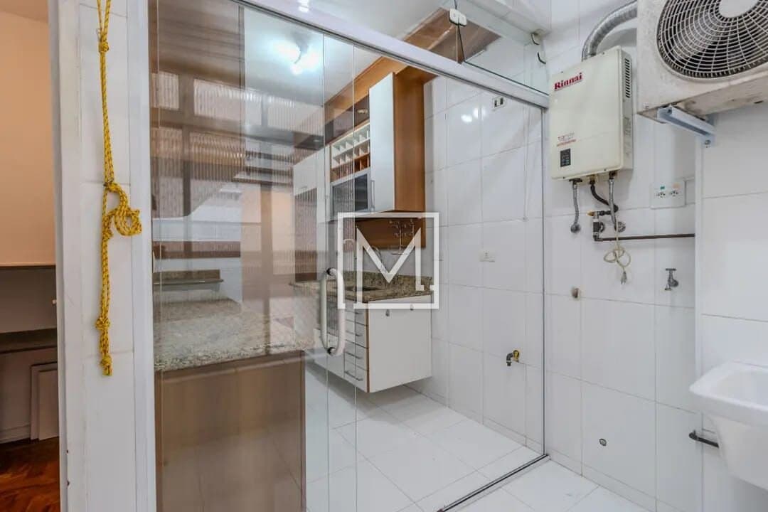 Apartamento tres quartos uma suite com uma vaga Itaim Bibi — foto 3 de 15