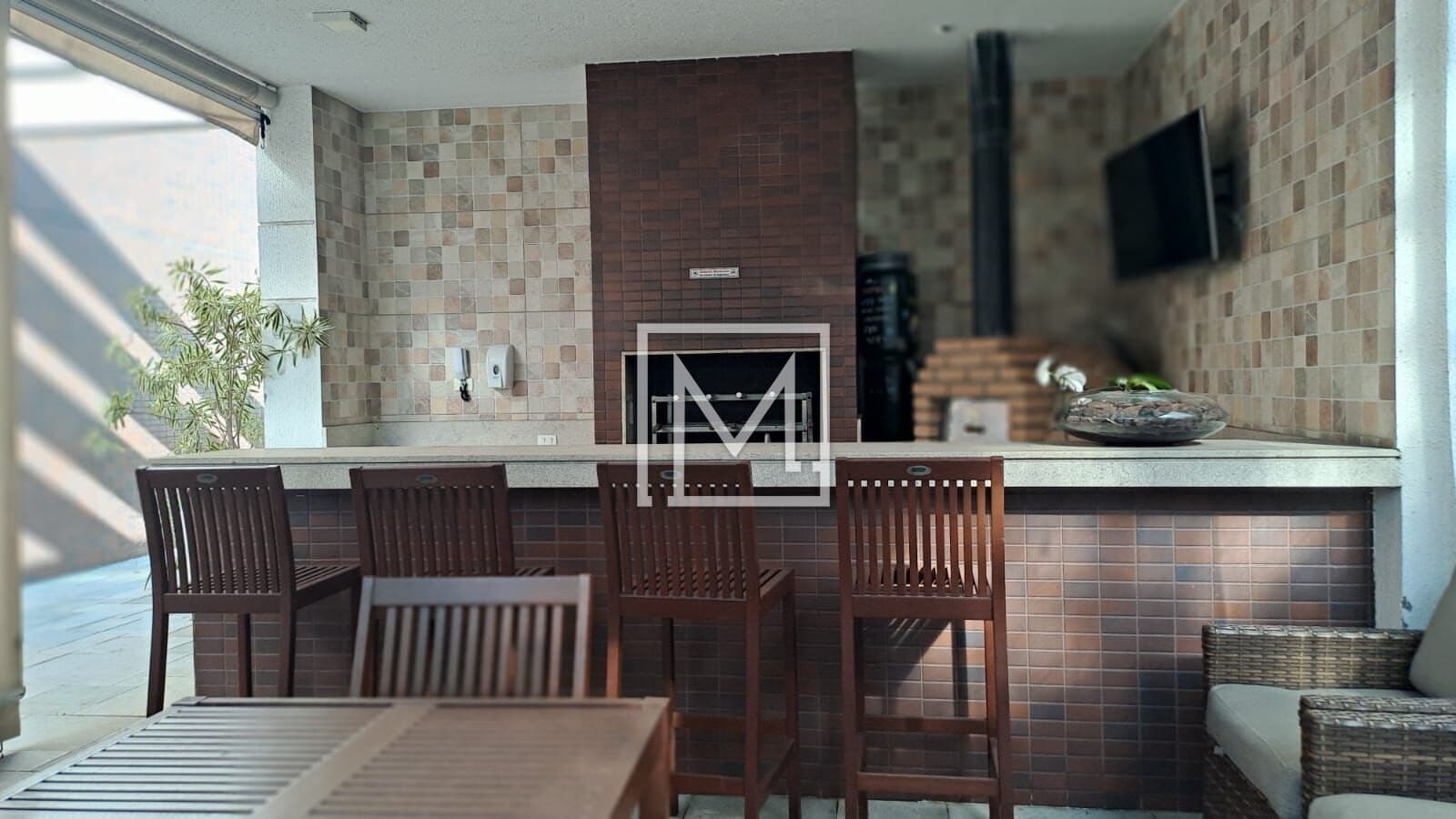 STUDIO DECORADO PARA LOCAÇÃO NA ACLIMAÇÃO  38 m² A 500 metros do Parque da Aclimação e a aproximadamente 6 minutos do Metrô Vergueiro