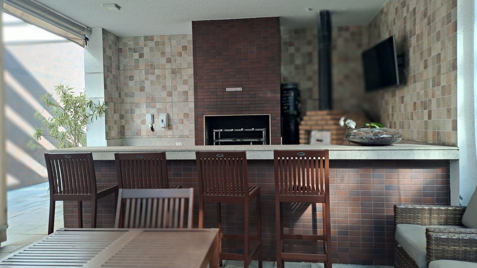 STUDIO DECORADO PARA LOCAÇÃO NA ACLIMAÇÃO  38 m² A 500 metros do Parque da Aclimação e a aproximadamente 6 minutos do Metrô Vergueiro