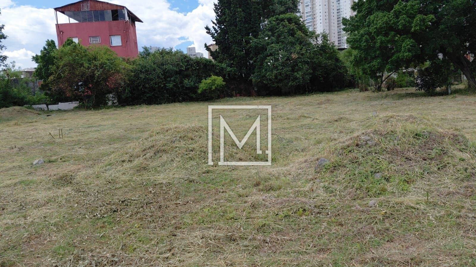 TERRENO PLANO LIVRE E DESEMPEDIDO — foto 4 de 10