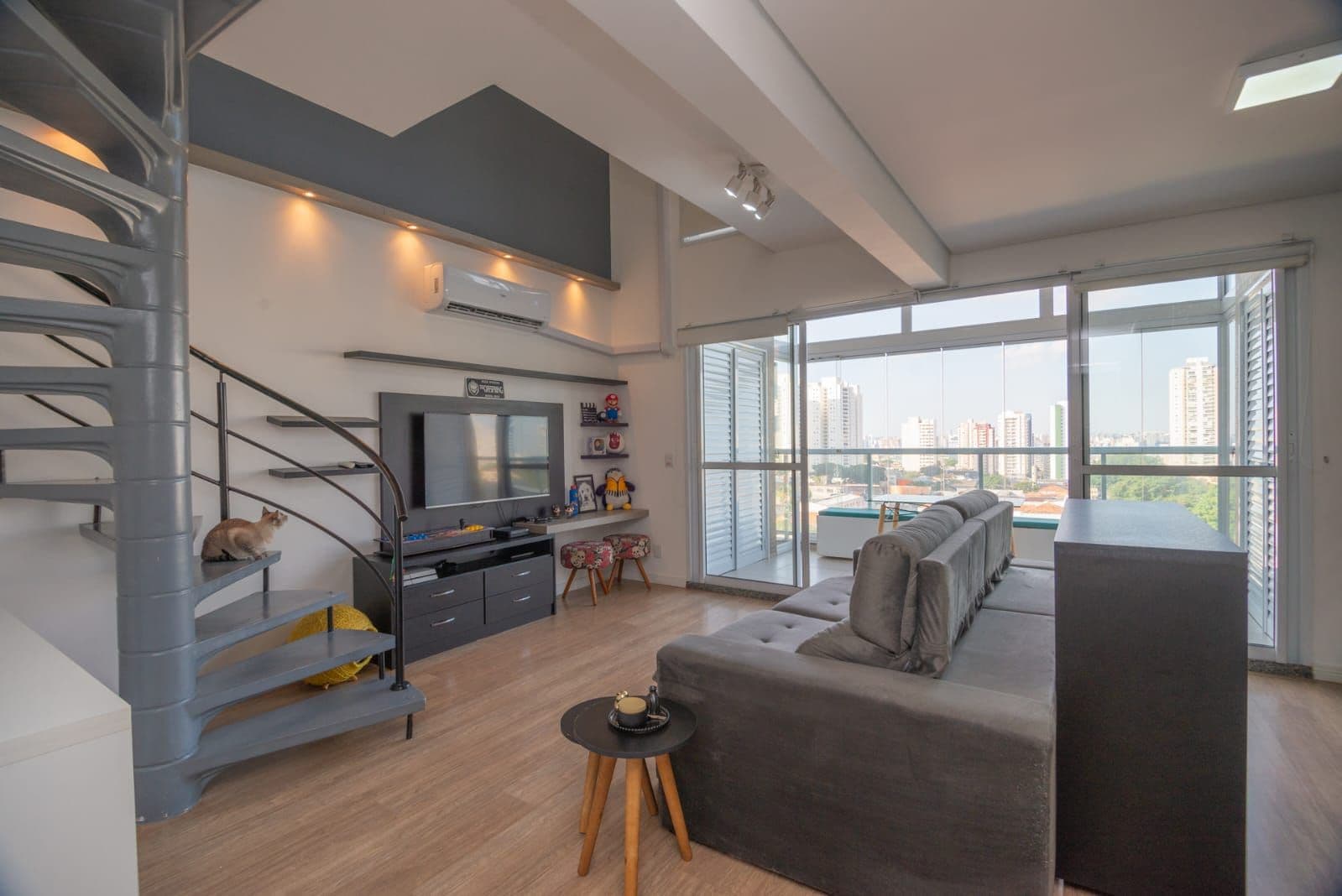 Apartamento Duplex com 1 dormitório à venda, 65 m² por R$ 770.000,00 – Vila Dom Pedro I – São Paulo/SP