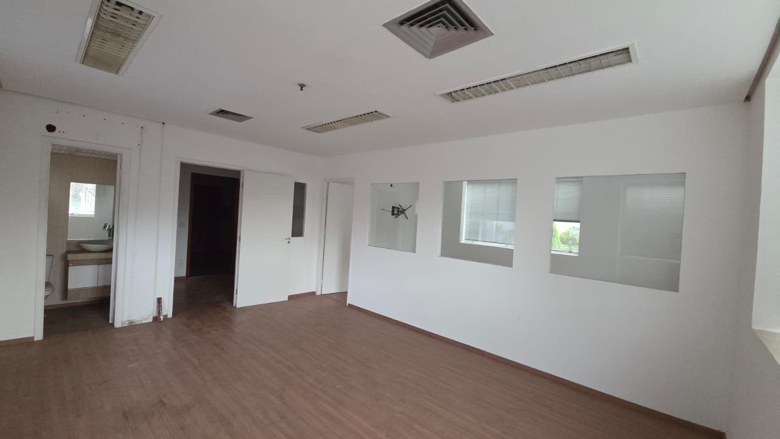 Conjunto para alugar, 66 m² por R$ 4.690,40/mês – Aclimação – São Paulo/SP