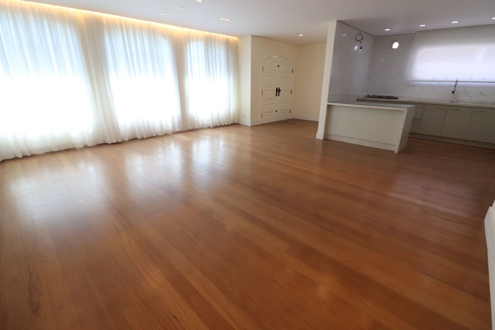 Sobrado com 4 dormitórios para alugar, 250 m² por R$ 14.604,98/mês – Chácara Klabin – São Paulo/SP