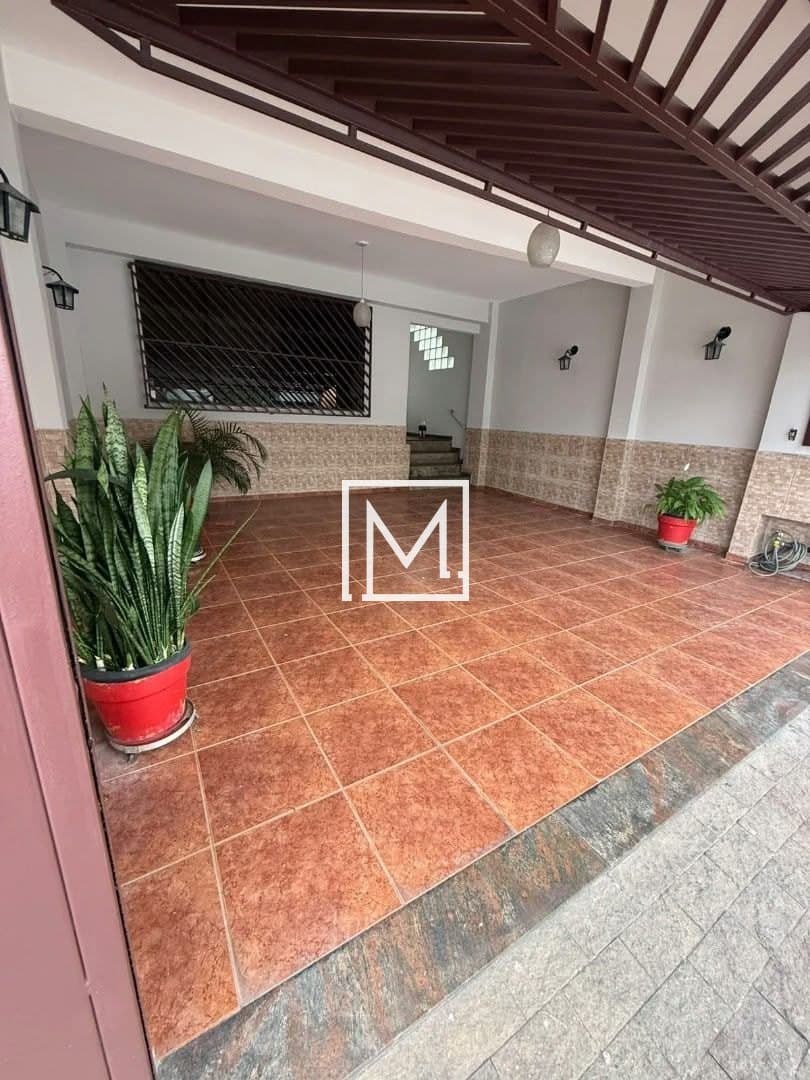 LOCAÇÃO - CASA TÉRRAccASA TÉRREA