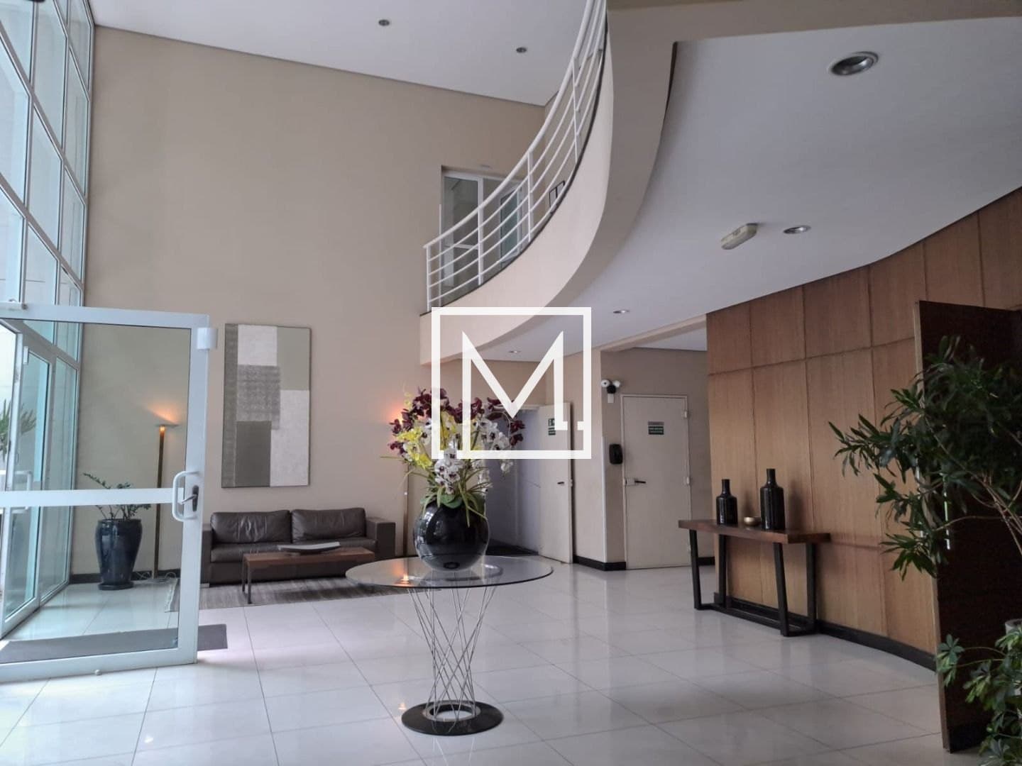 VENDA - Vila Mariana ao Seu Alcance: 3 Dormitórios, Suíte com Closet e Metrô Ana Rosa a Poucos Passos!